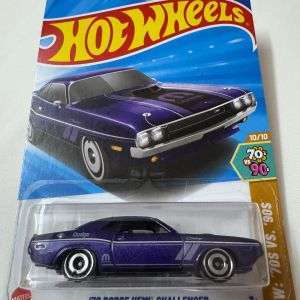 '70 Dodge HEMI Challenger Hot Wheels Diecast Car